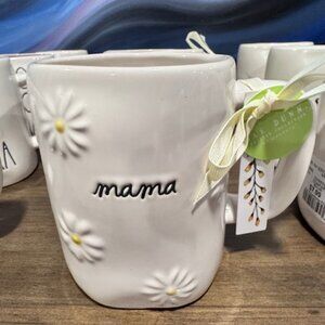 RAE DUNN "Mama" Mug With Daisey